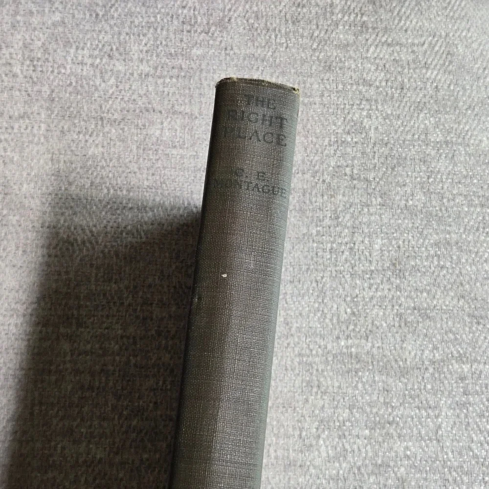 Doubleday The Right Place C.E. Montague 1924 Vintage Hardcover Book